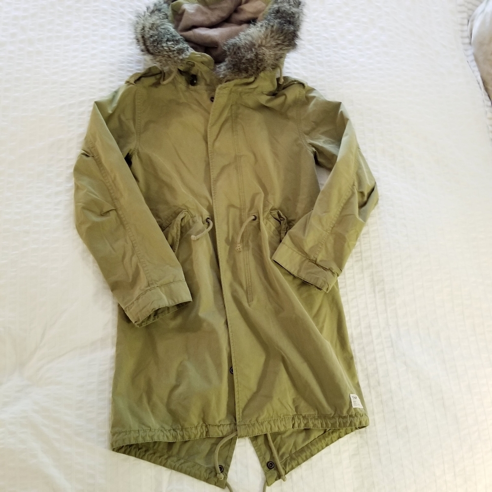 Aritzia TNA | Britannia Parka Combat Green Jacket Coat